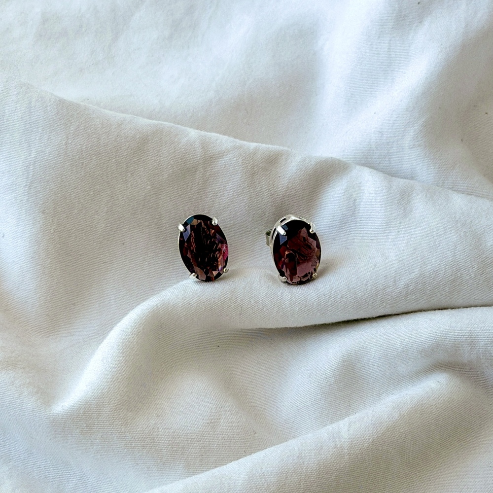 Small Classic Oval Earrings - Silver Plated - Reconstituted Pink Amethyst